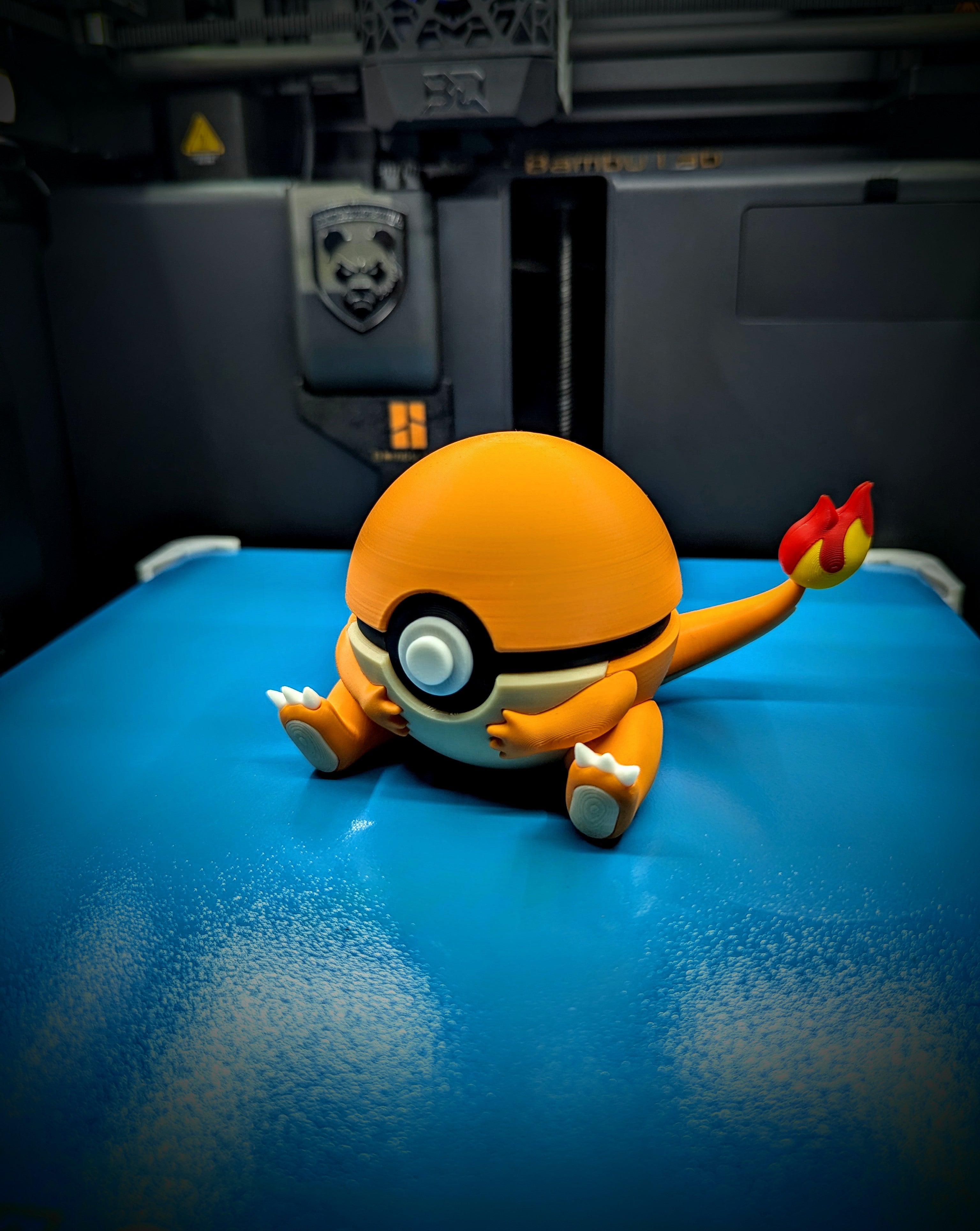 Charmander Pokéball Display Model – 3D Printed Collectible Figure