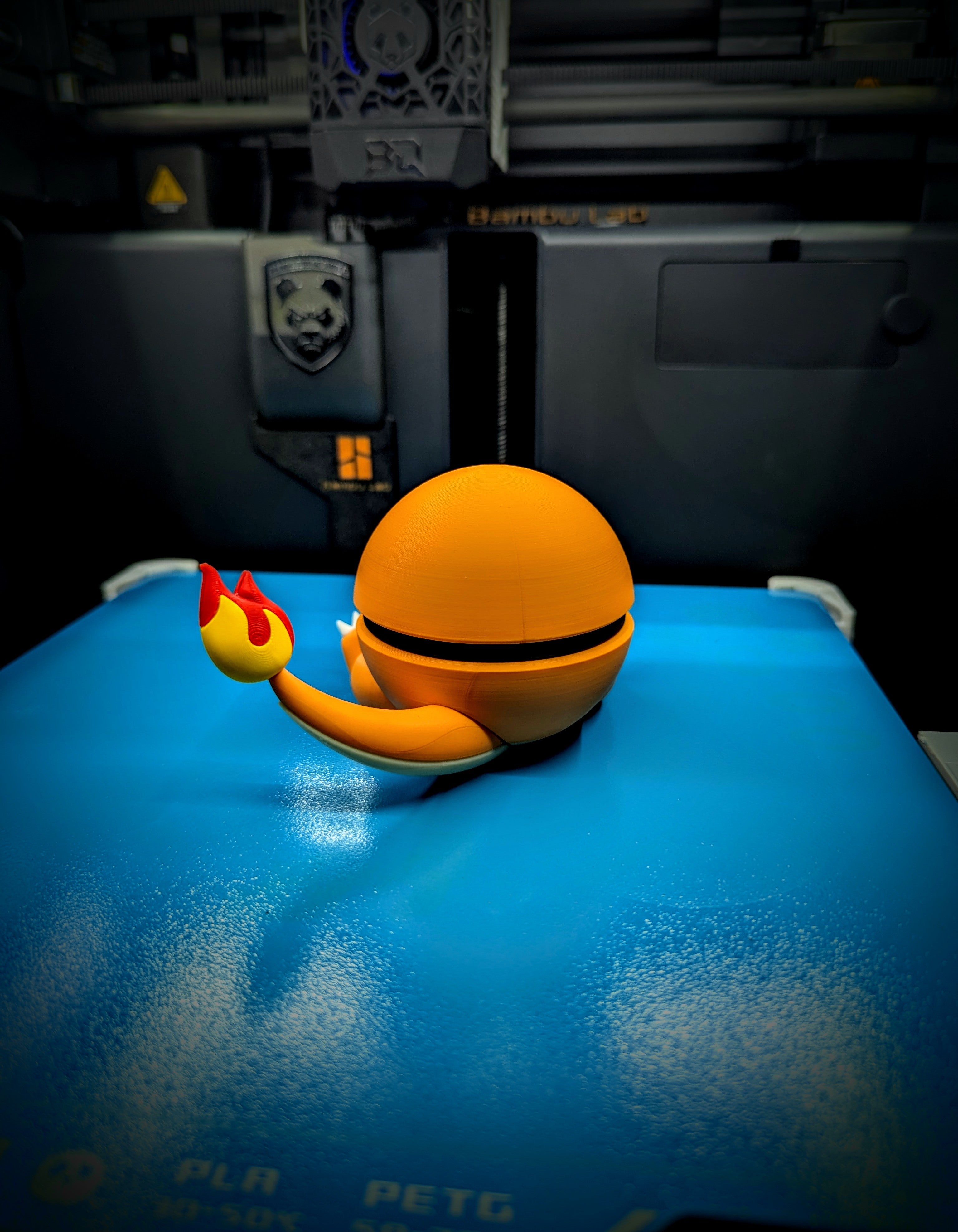 Charmander Pokéball Display Model – 3D Printed Collectible Figure