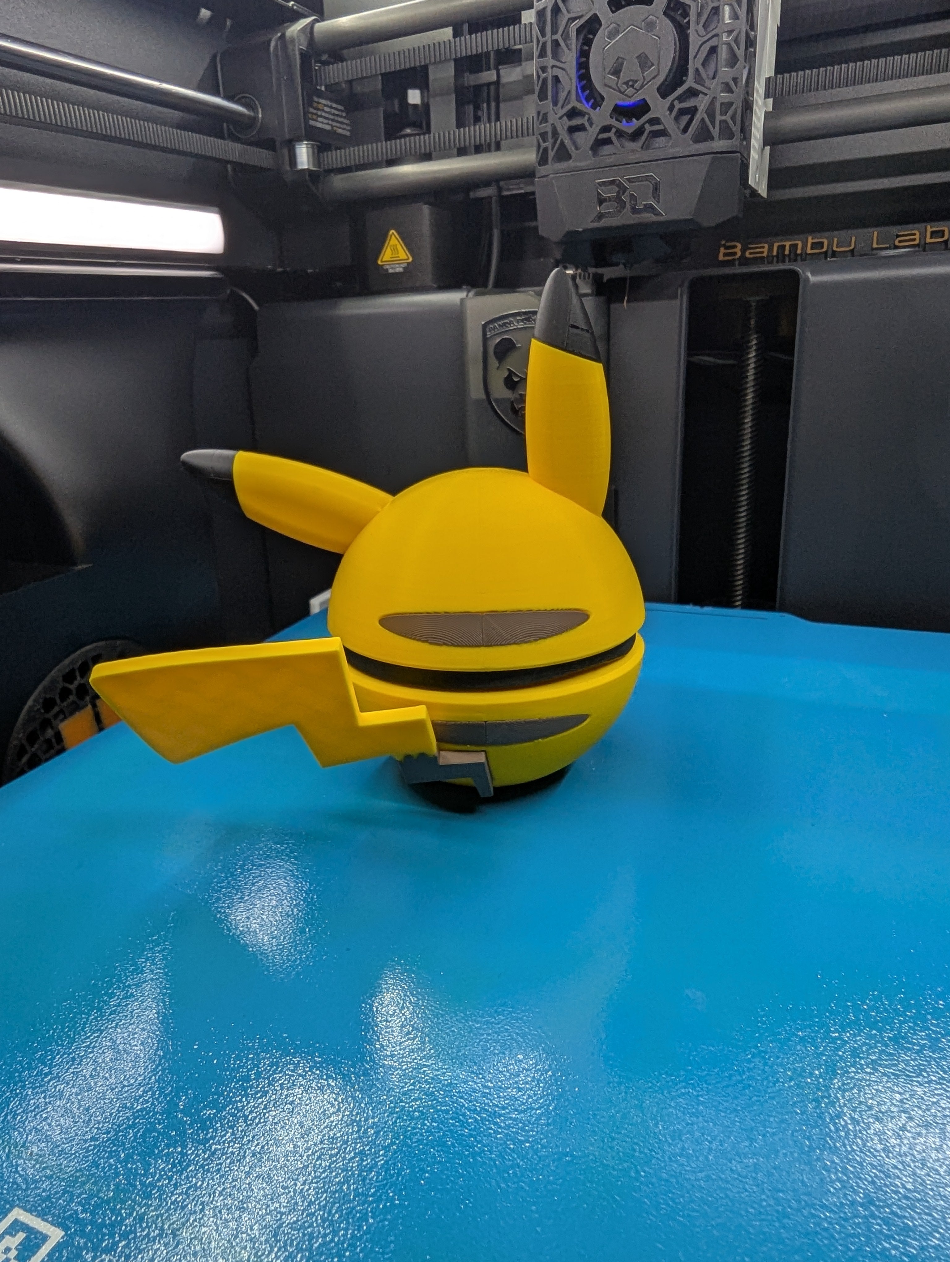 Pikachu Pokéball Display Model – 3D Printed Collectible Figure