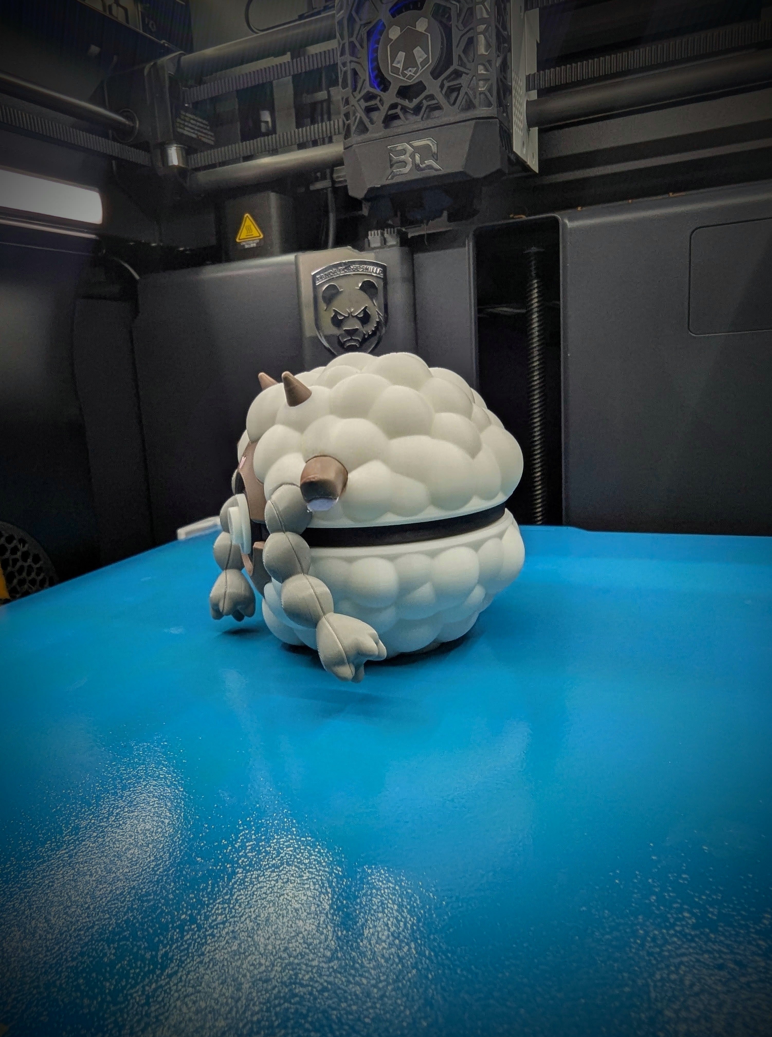Wooloo Pokéball Display Model – 3D Printed Collectible Figure