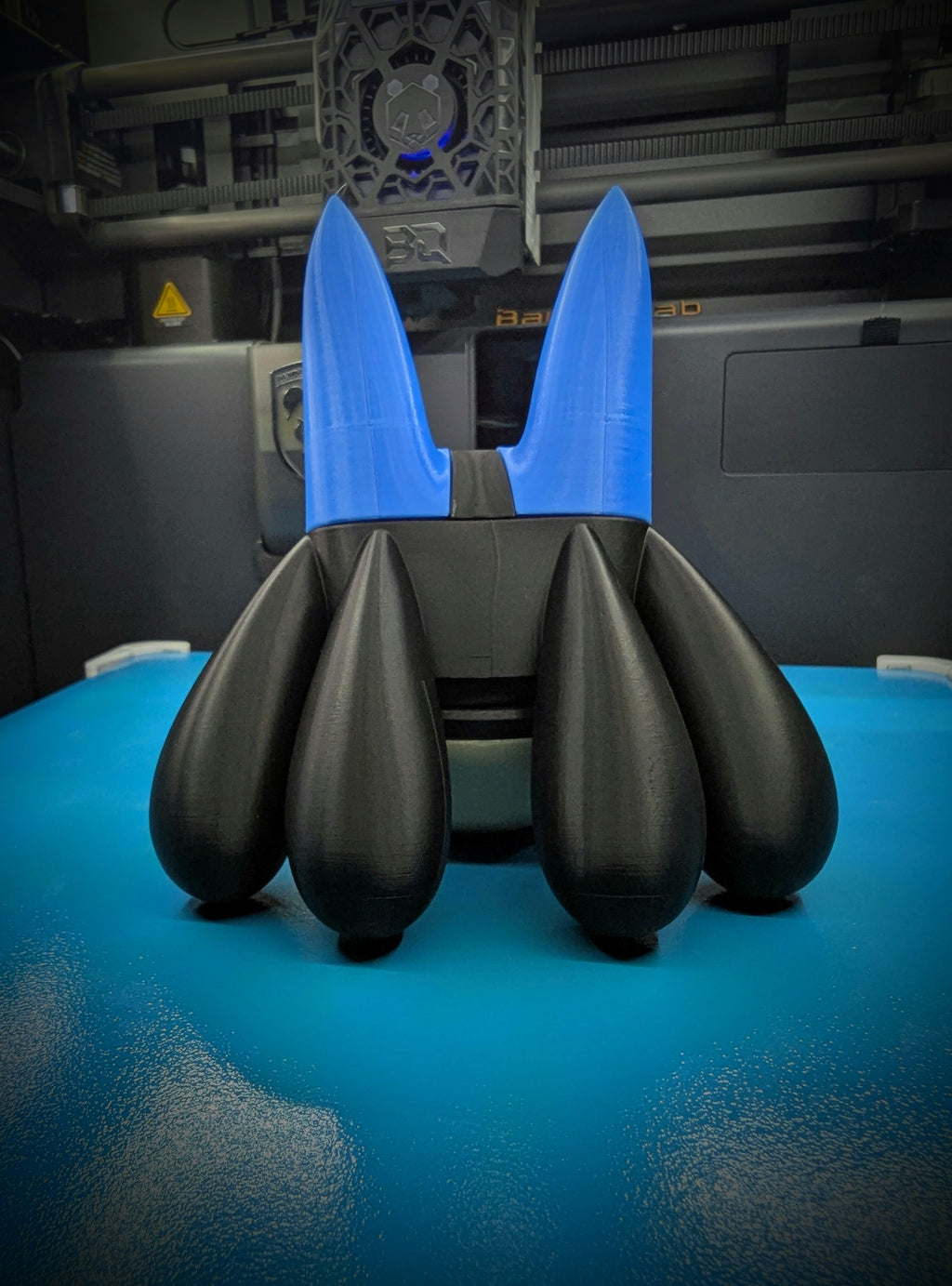 Lucario Pokéball Display Model – 3D Printed Collectible Figure