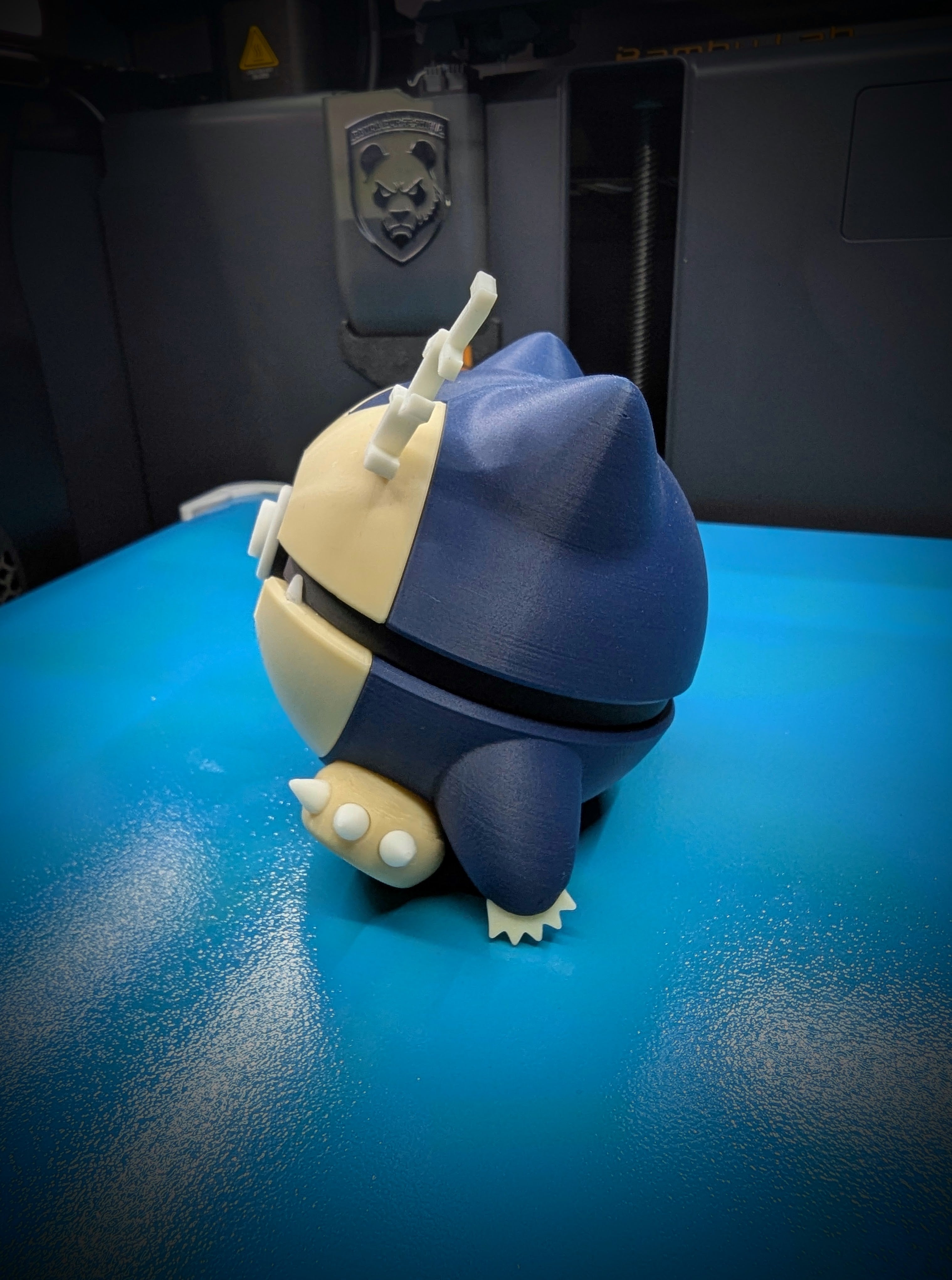 Snorlax Pokéball Display Model – 3D Printed Collectible Figure