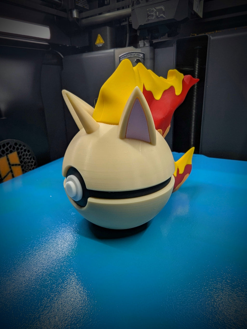 Rapidash Pokéball Display Model – 3D Printed Collectible Figure