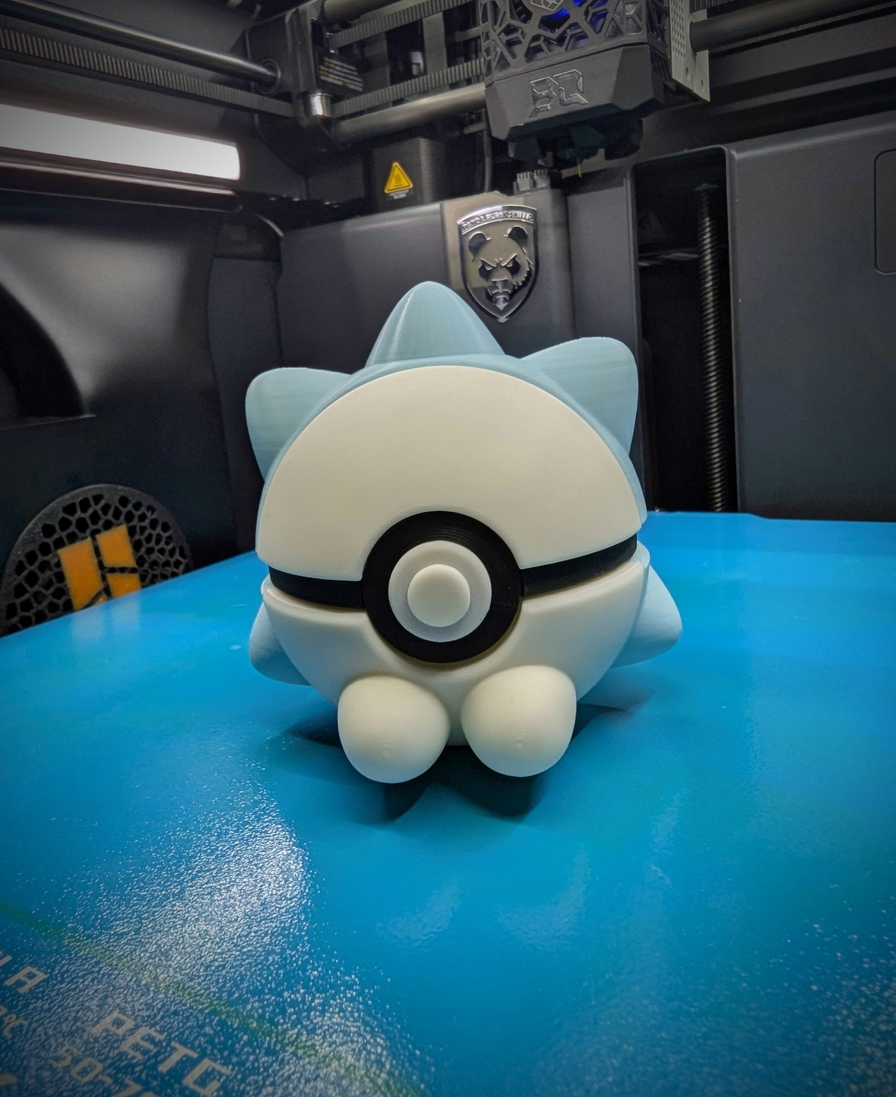Snom Pokéball Display Model – 3D Printed Collectible Figure