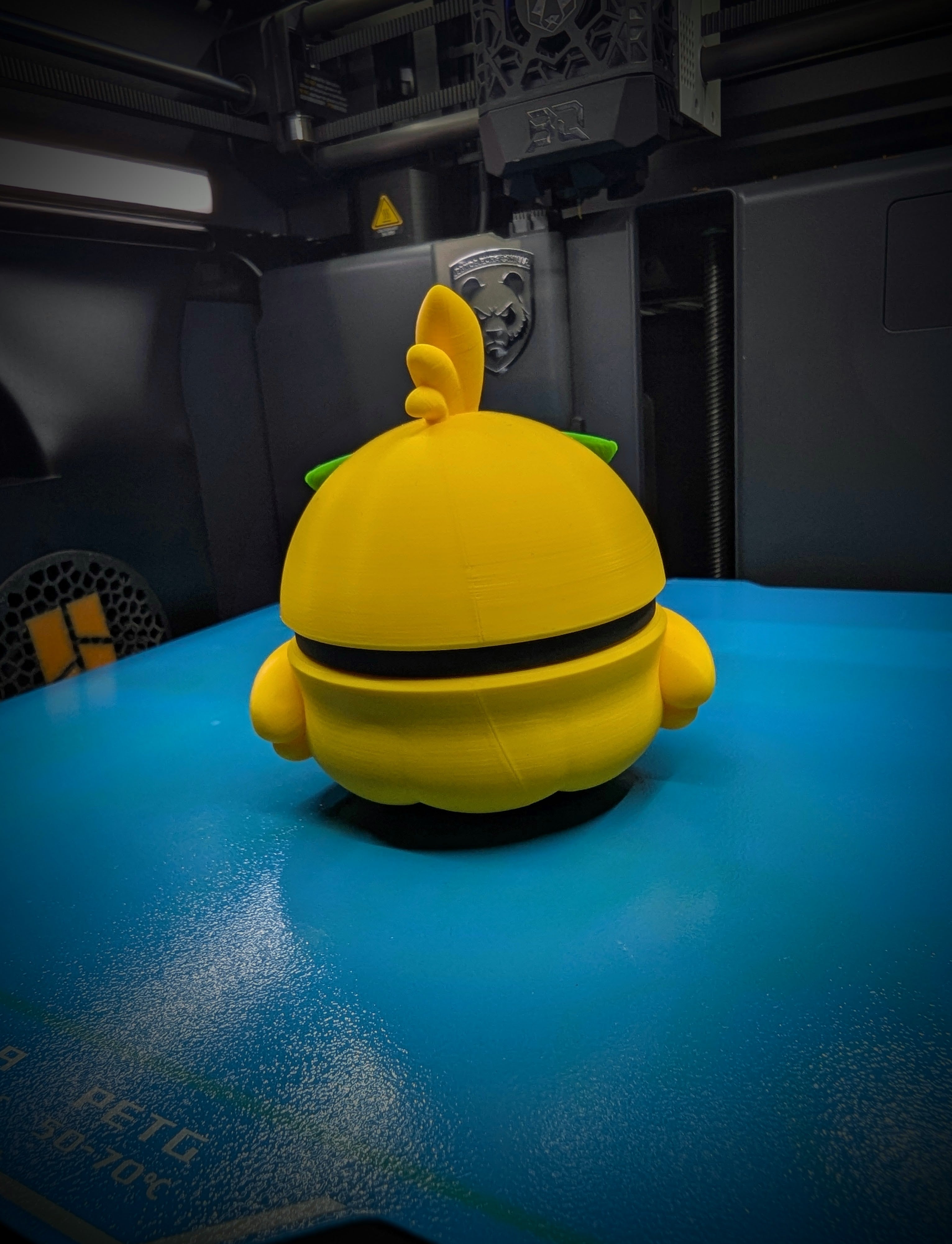 Browt Pokéball Display Model – 3D Printed Collectible Figure