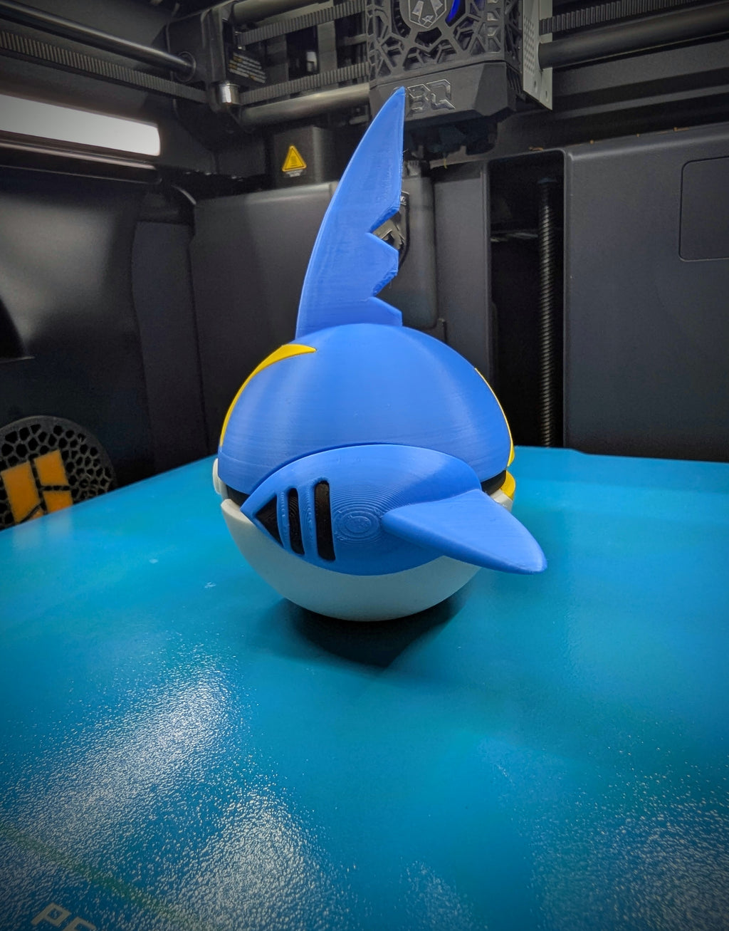 Sharpedo Pokéball Display Model – 3D Printed Collectible Figure
