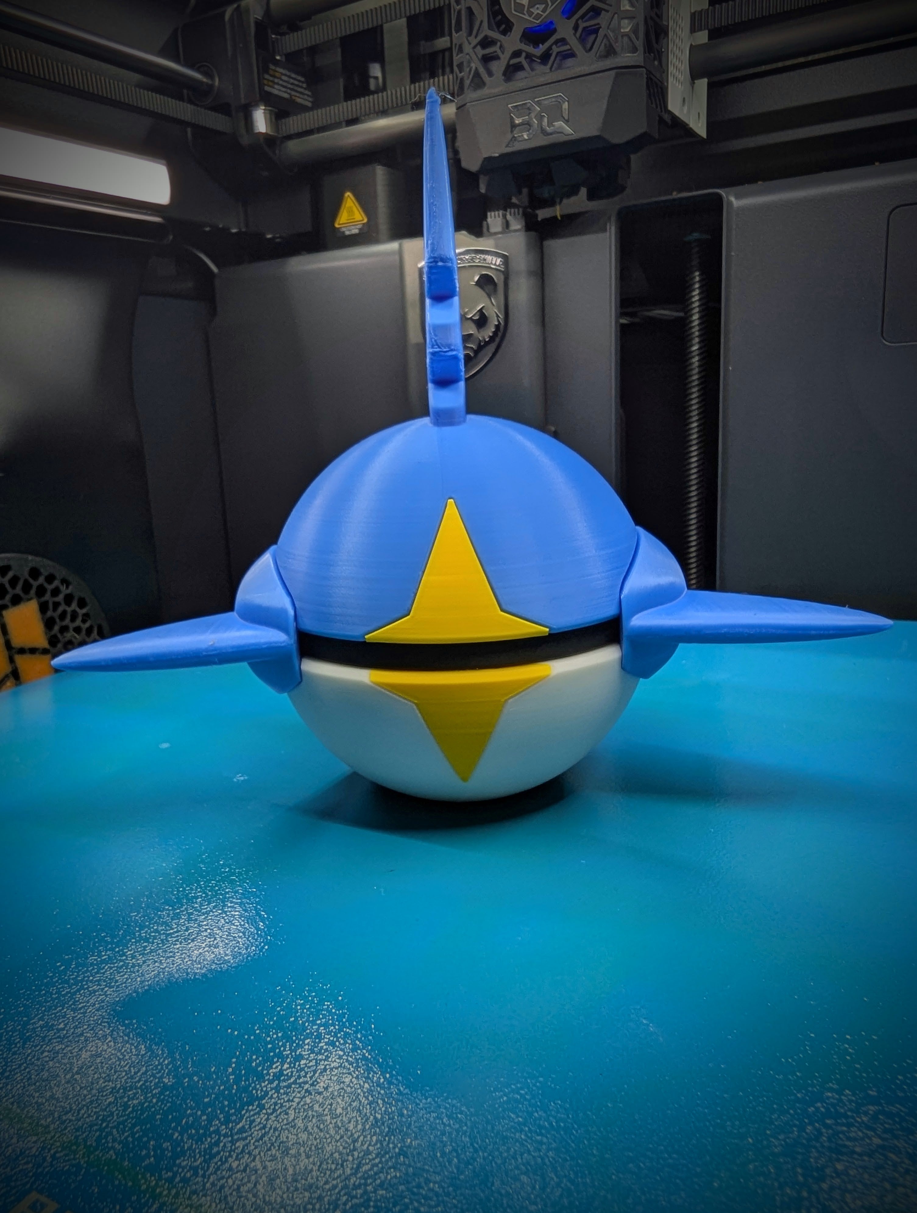 Sharpedo Pokéball Display Model – 3D Printed Collectible Figure