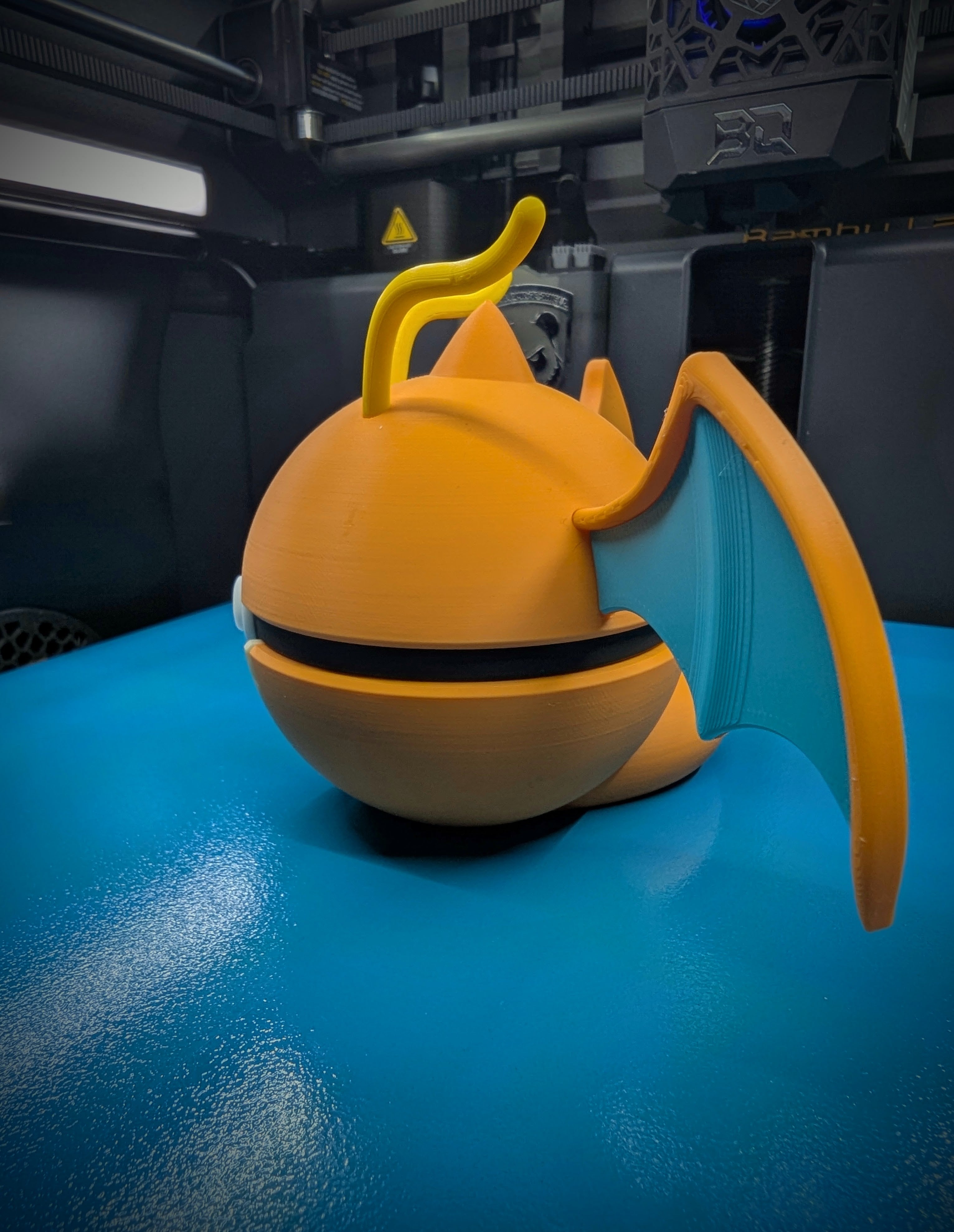 Dragonite Pokéball Display Model – 3D Printed Collectible Figure