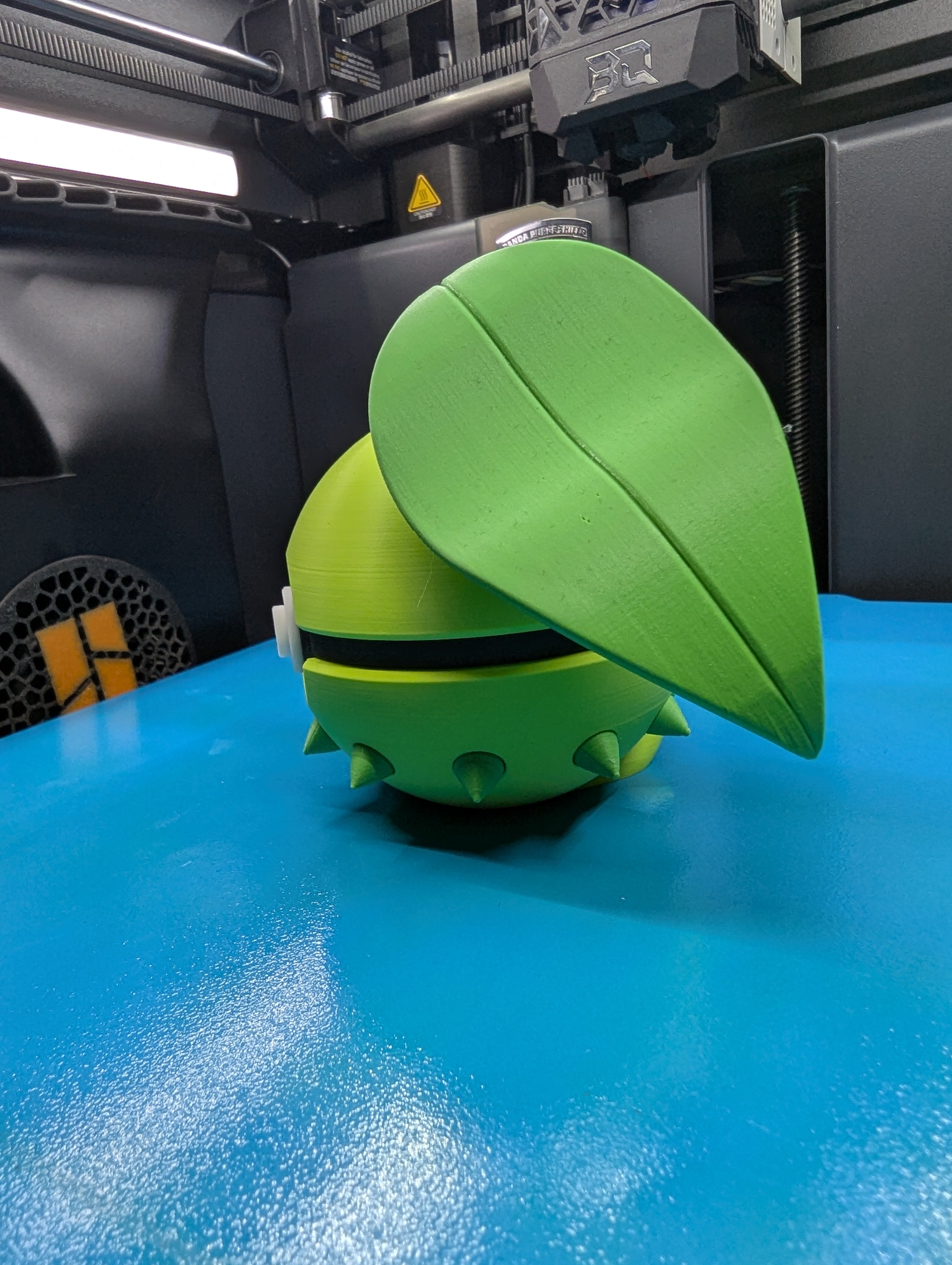 Chikorita Pokéball Display Model – 3D Printed Collectible Figure