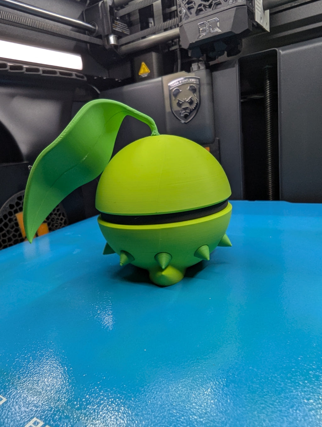 Chikorita Pokéball Display Model – 3D Printed Collectible Figure