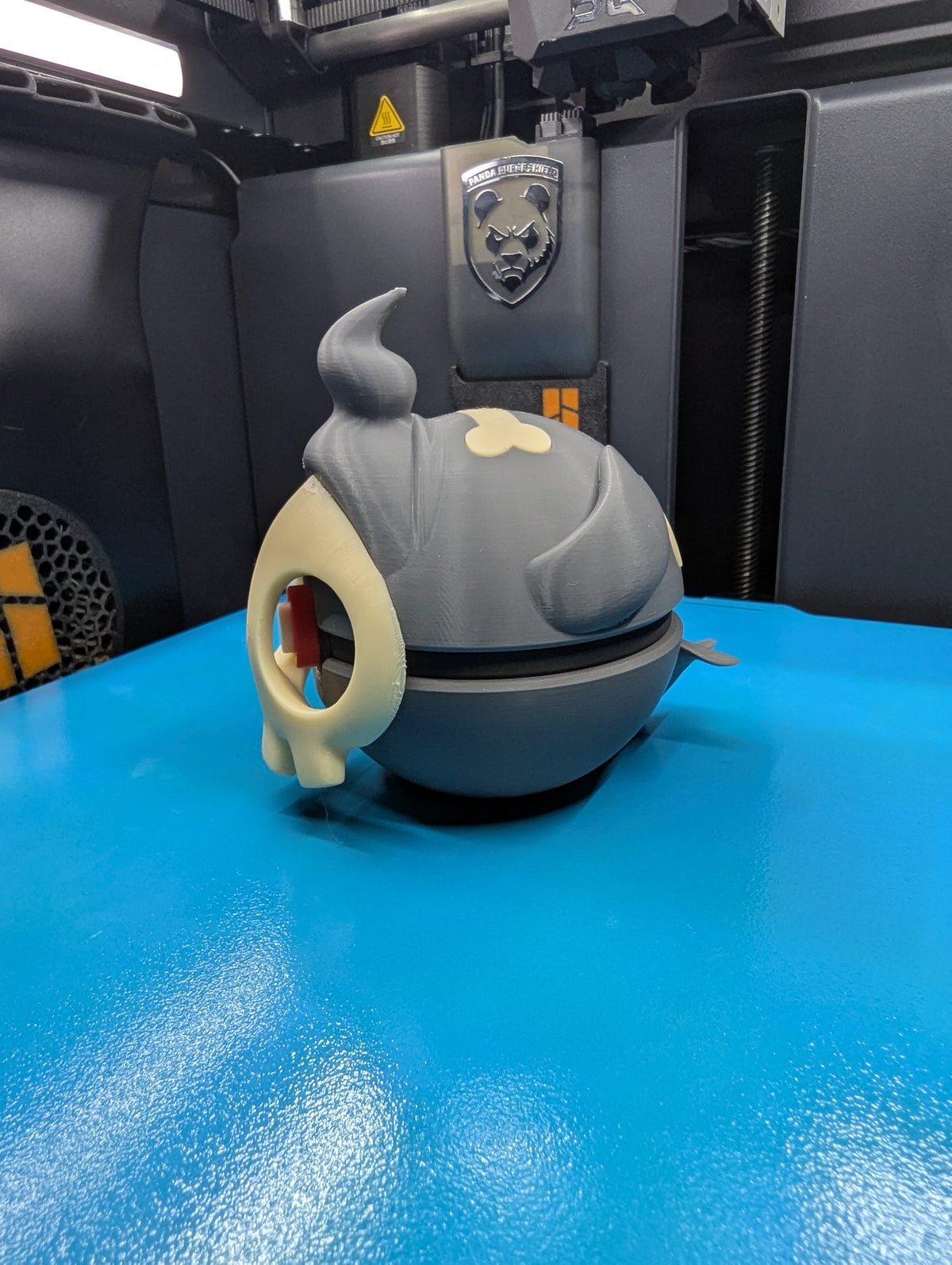 Duskull Pokéball Display Model – 3D Printed Collectible Figure