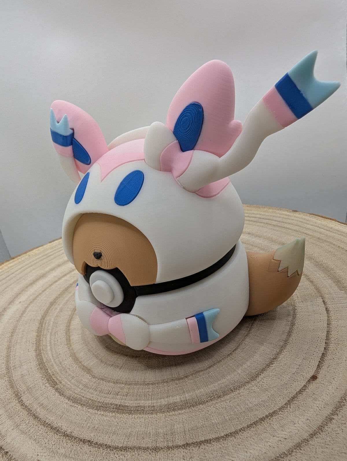 Eevee (Sylveon Poncho) Pokéball Display Model – 3D Printed Collectible Figure