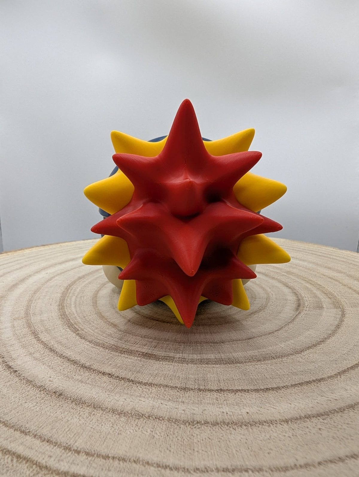 Cyndaquil Pokéball Display Model – 3D Printed Collectible Figure