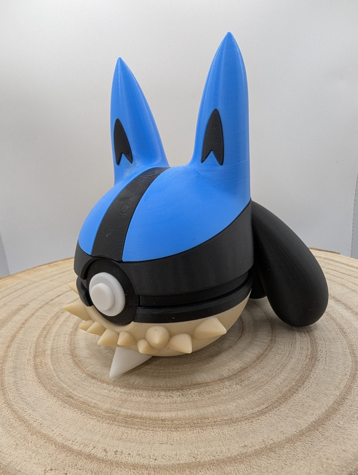 Lucario Pokéball Display Model – 3D Printed Collectible Figure