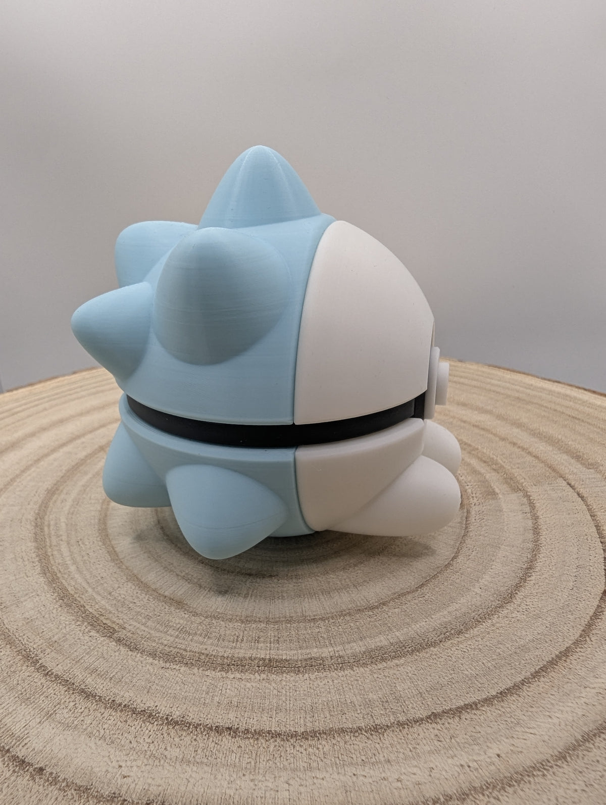 Snom Pokéball Display Model – 3D Printed Collectible Figure