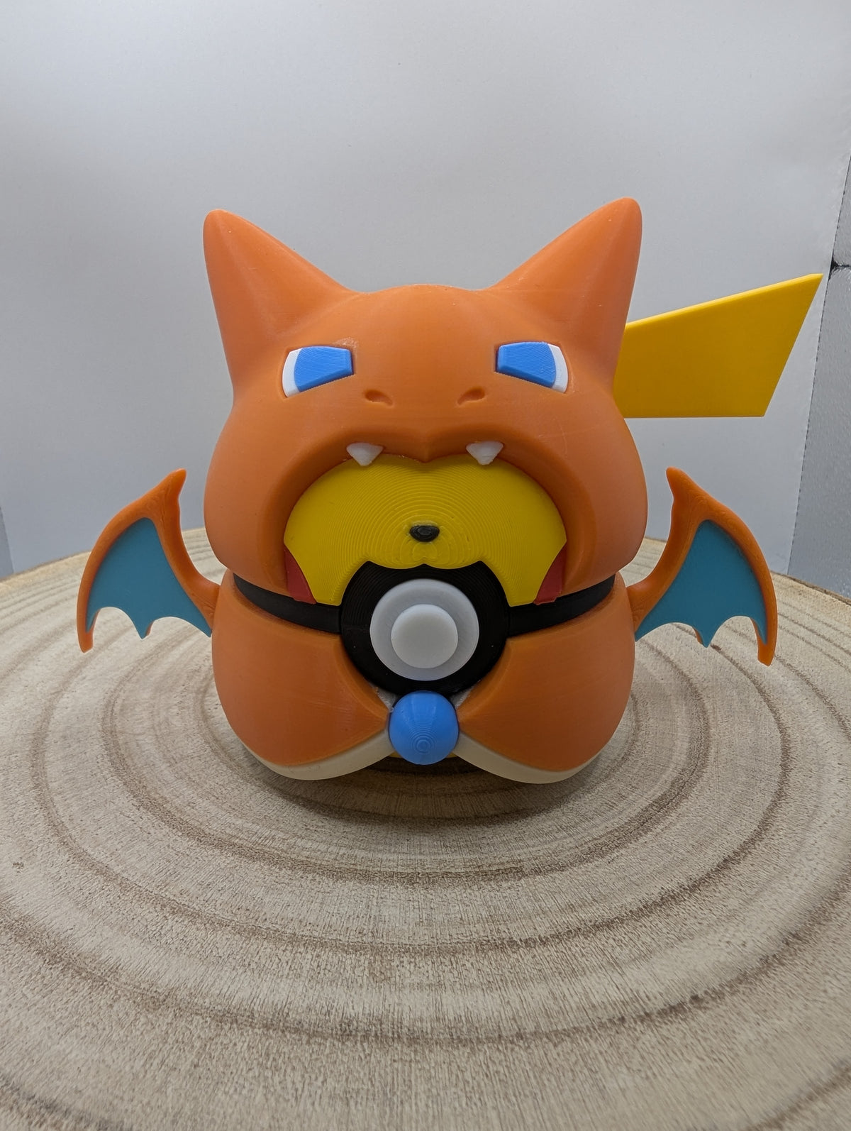 Pikachu Charizard Poncho Pokéball Display Model – 3D Printed Collectible Figure