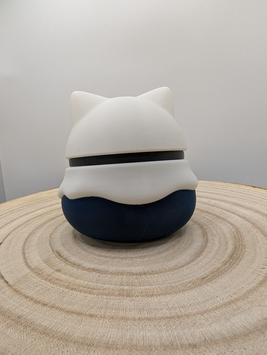 Snorlax Ghost Pokéball Display Model – 3D Printed Collectible Figure