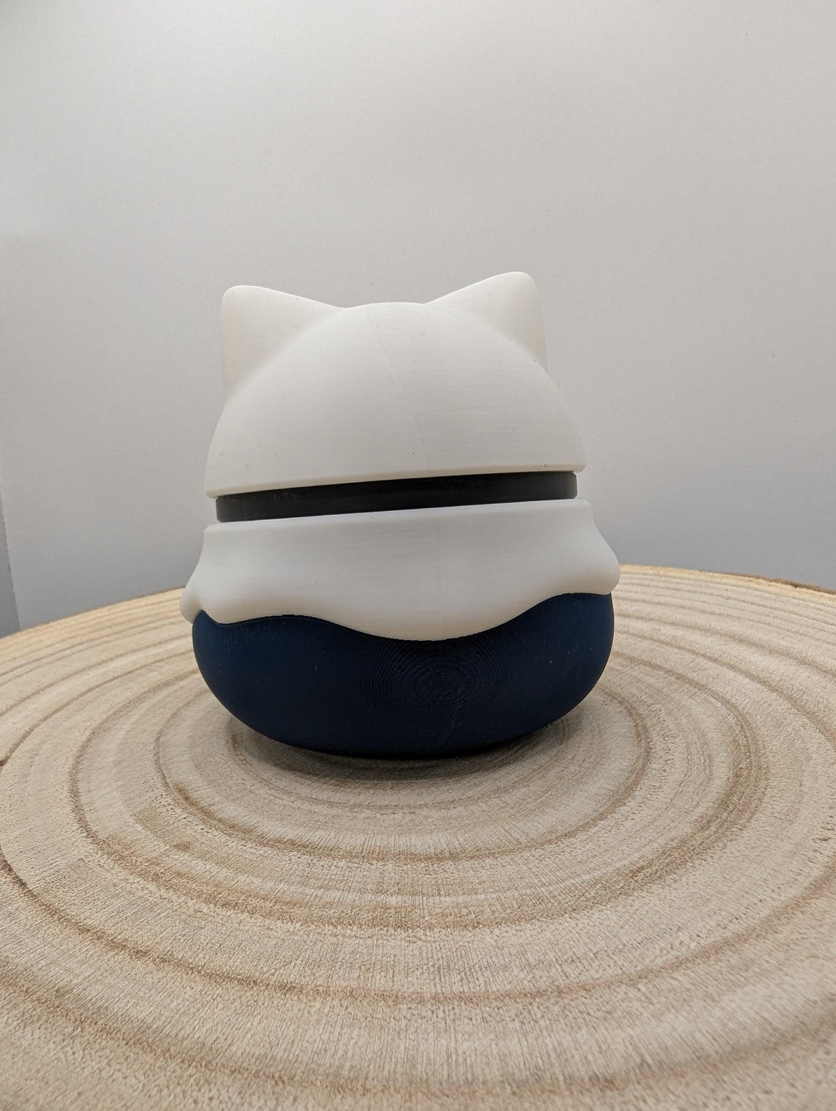 Snorlax Ghost Pokéball Display Model – 3D Printed Collectible Figure