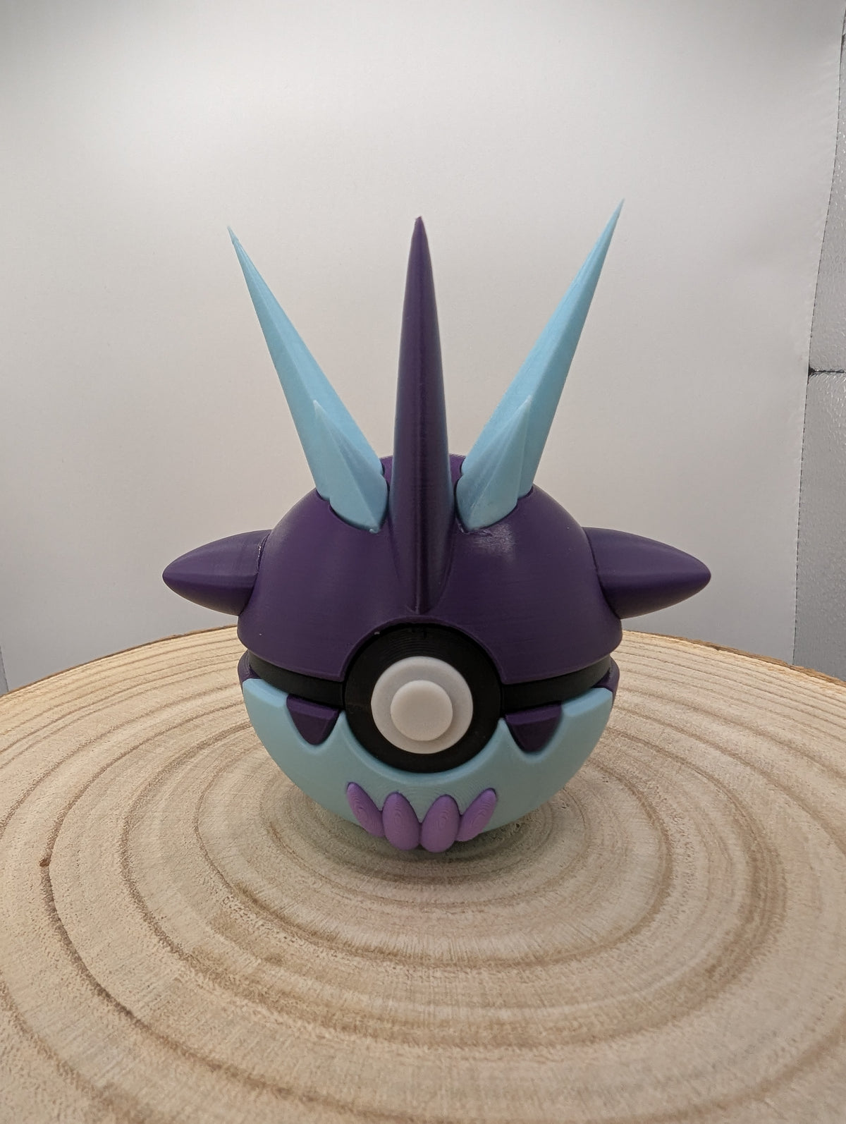 Toxtricity Low Key Form Pokéball Display Model – 3D Printed Collectible Figure