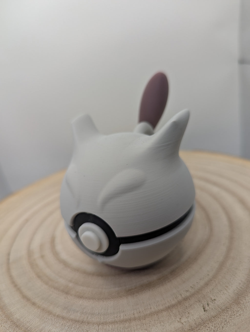 Mewtwo Pokéball Display Model – 3D Printed Collectible Figure