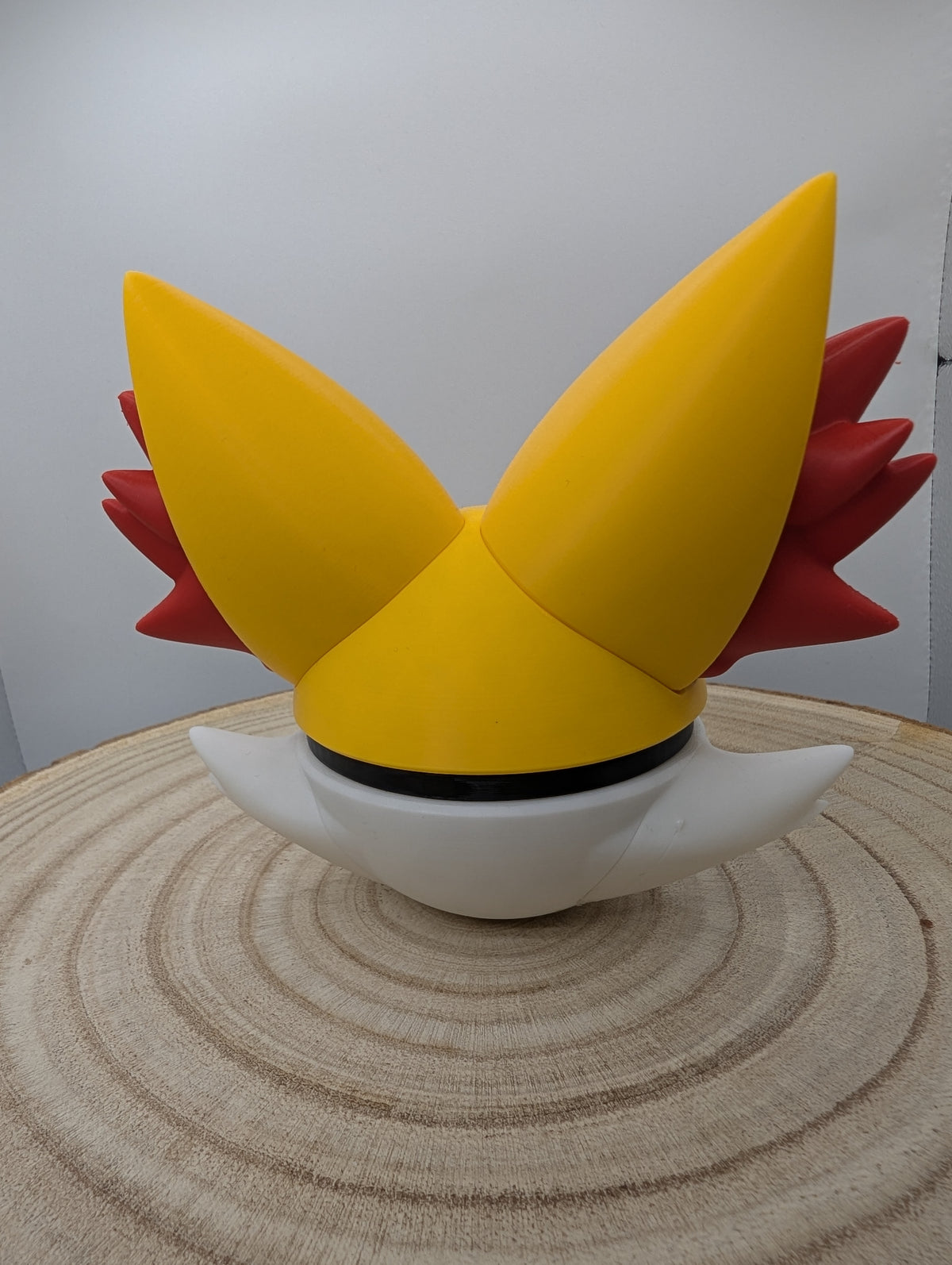 Fennekin Pokéball Display Model – 3D Printed Collectible Figure