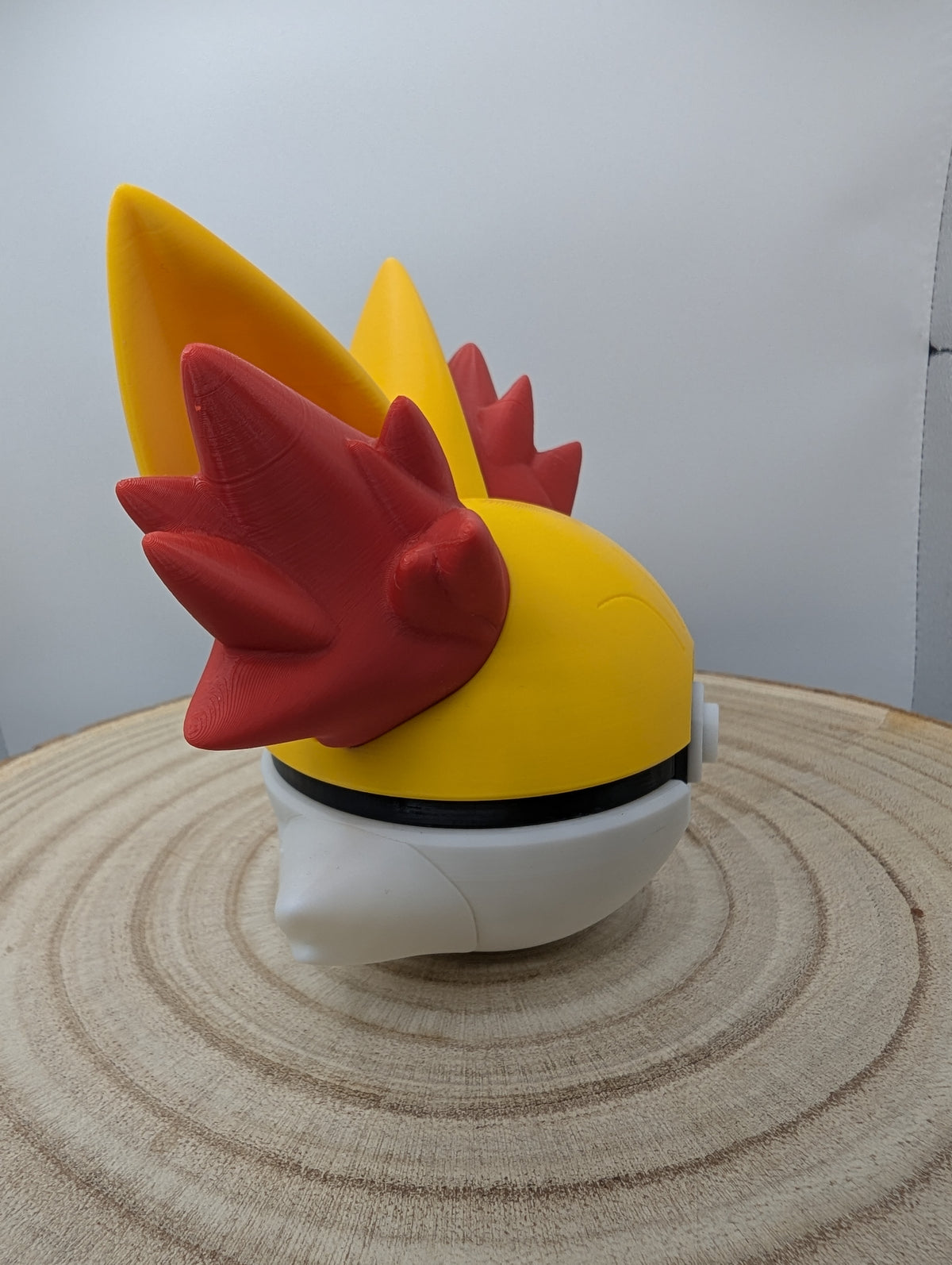 Fennekin Pokéball Display Model – 3D Printed Collectible Figure