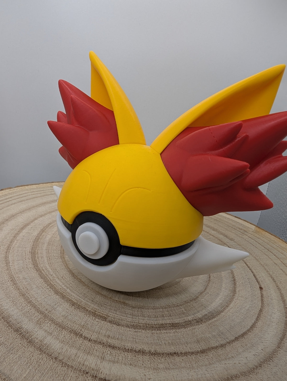 Fennekin Pokéball Display Model – 3D Printed Collectible Figure