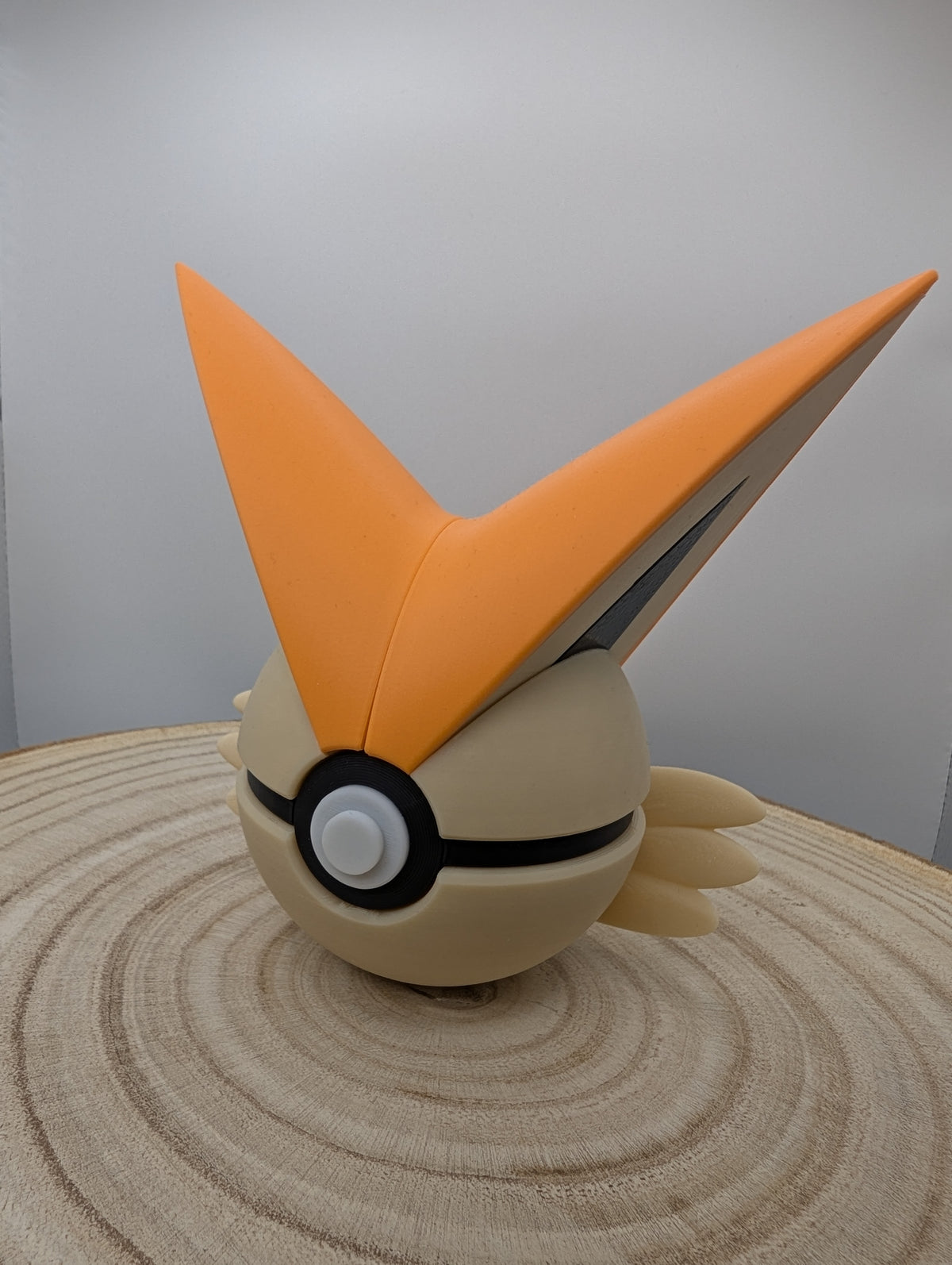 Victini Pokéball Display Model – 3D Printed Collectible Figure