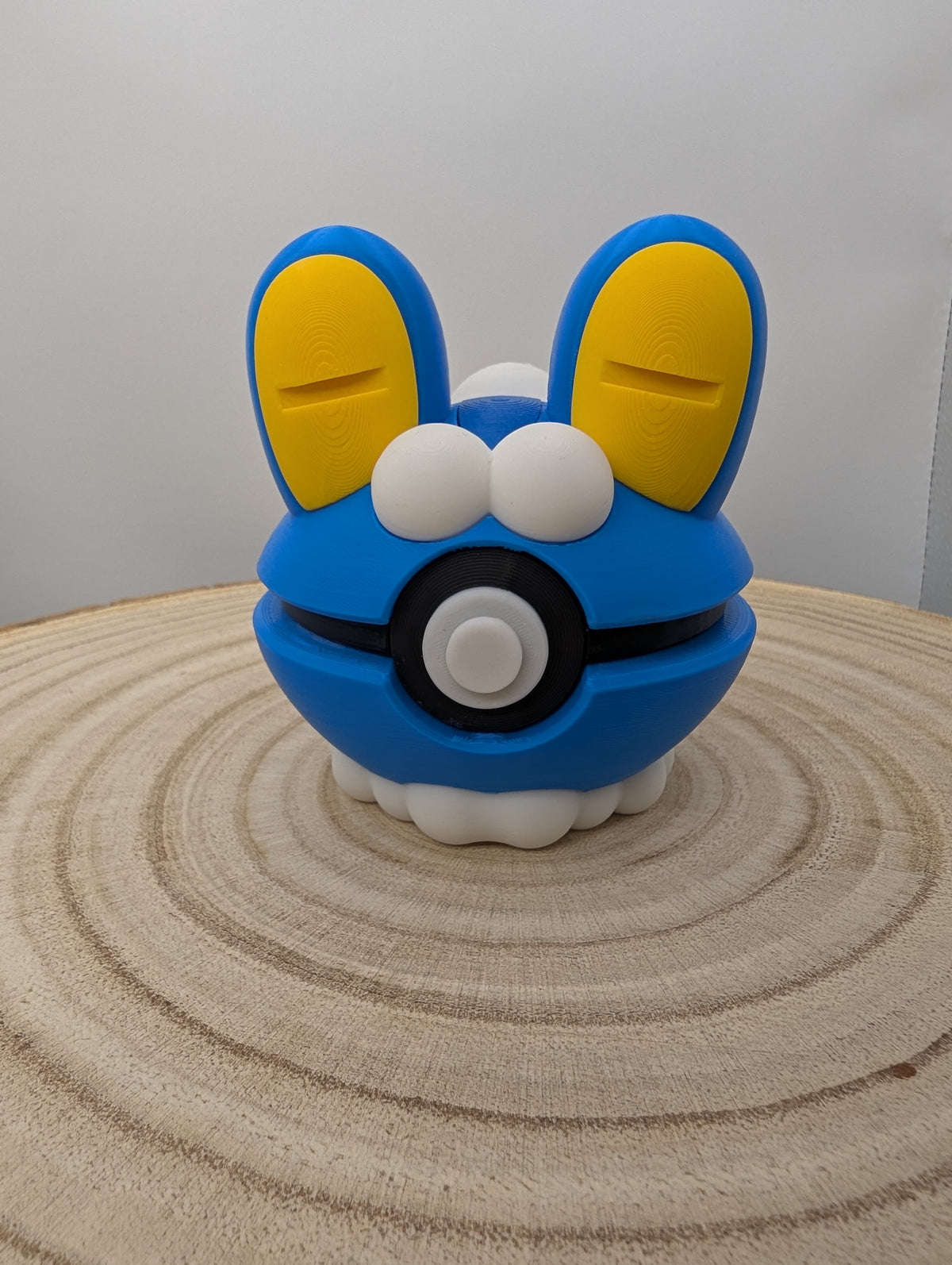 Froakie Pokéball Display Model – 3D Printed Collectible Figure