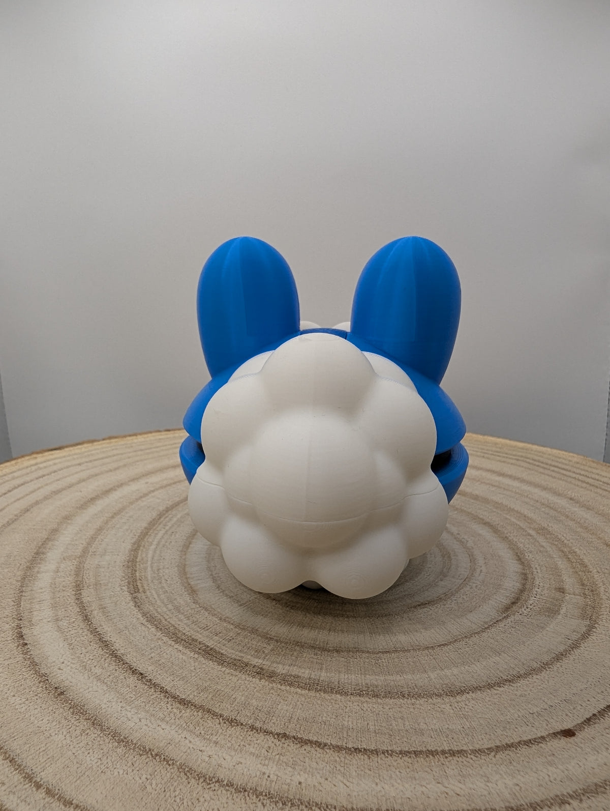 Froakie Pokéball Display Model – 3D Printed Collectible Figure
