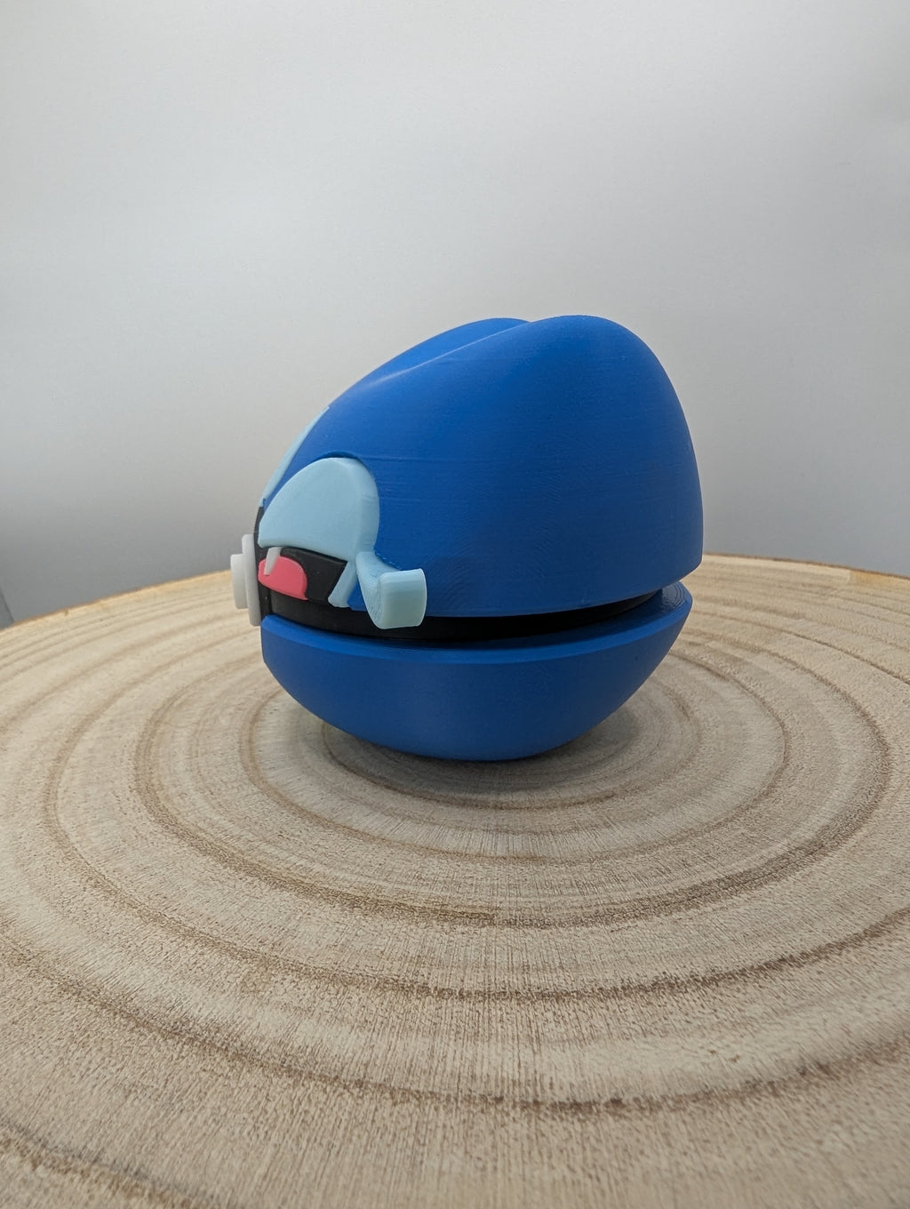 Gecqua Pokéball Display Model – 3D Printed Collectible Figure