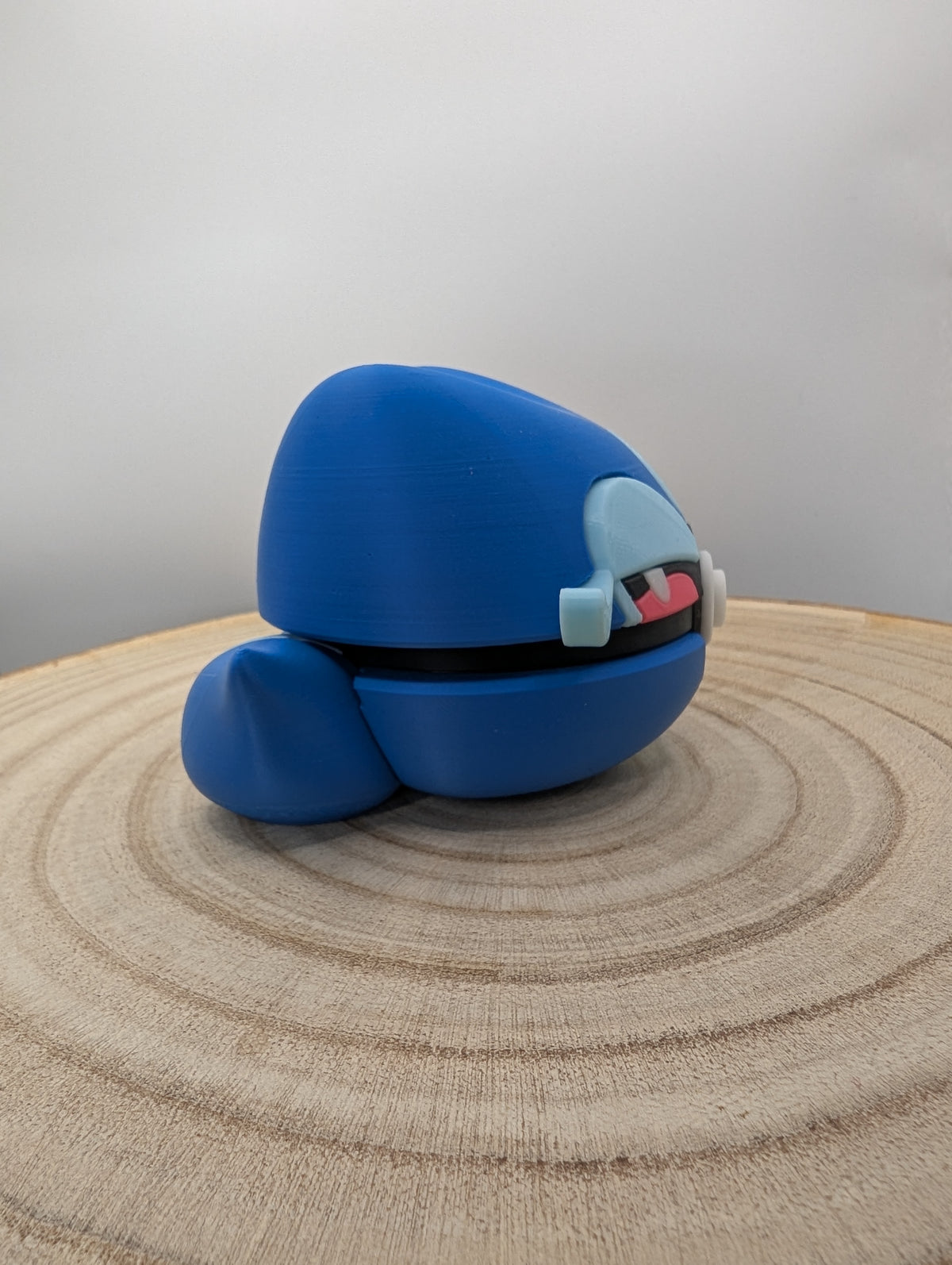 Gecqua Pokéball Display Model – 3D Printed Collectible Figure
