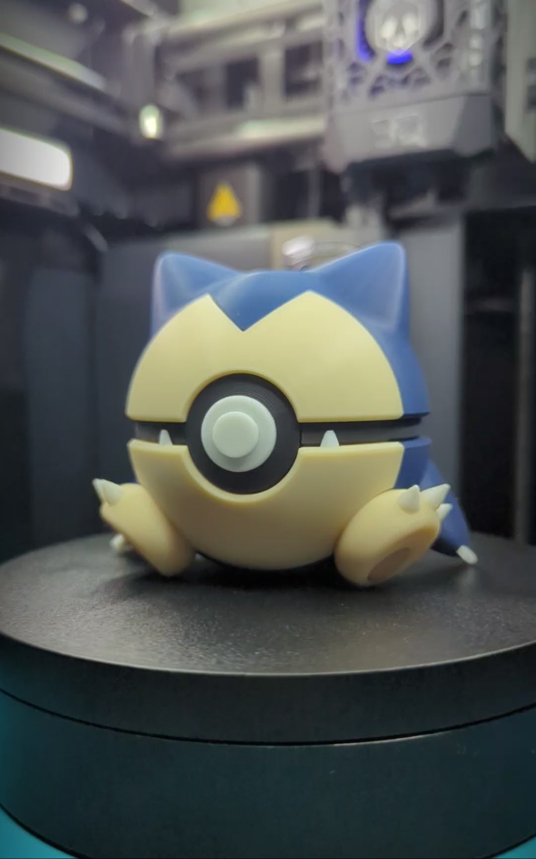 Snorlax Pokéball Display Model – 3D Printed Collectible Figure