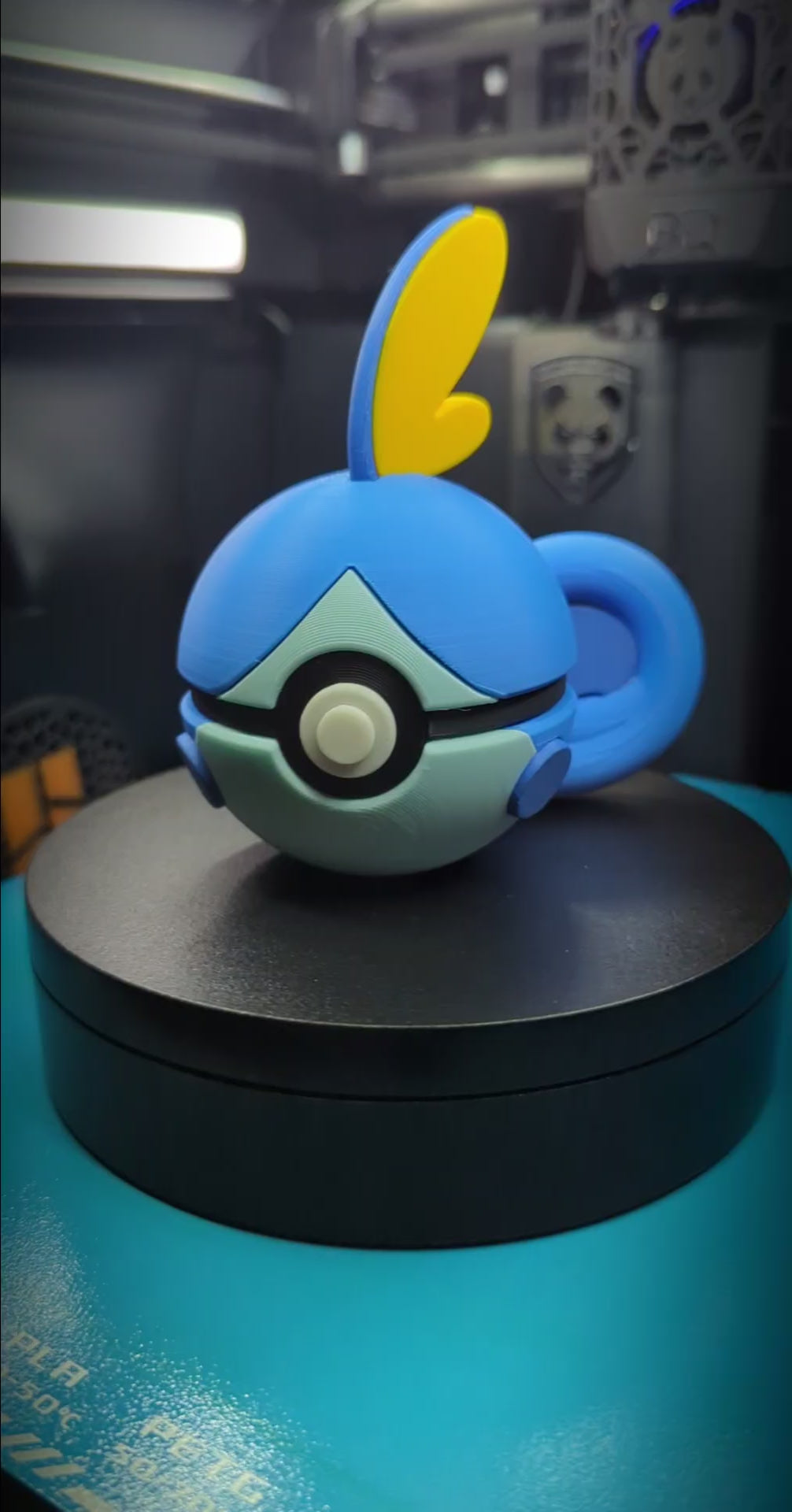 Sobble Pokéball Display Model – 3D Printed Collectible Figure