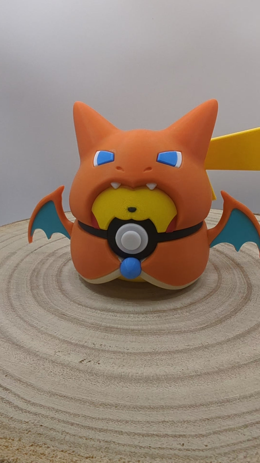 Pikachu Charizard Poncho Pokéball Display Model – 3D Printed Collectible Figure