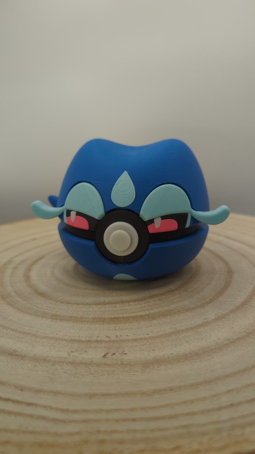 Gecqua Pokéball Display Model – 3D Printed Collectible Figure