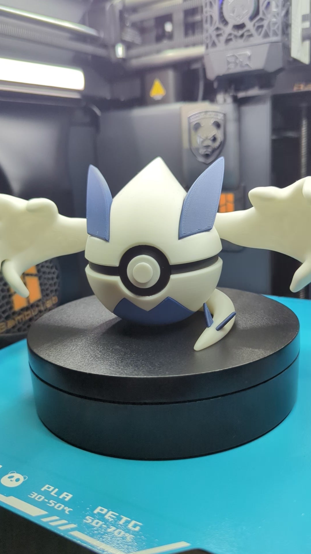 Lugia Pokéball Display Model – 3D Printed Collectible Figure