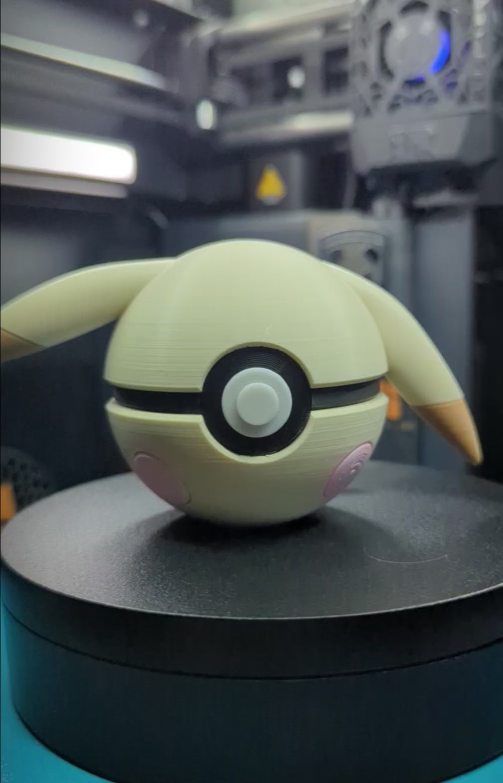 Peakychu Pokéball Display Model – 3D Printed Collectible Figure