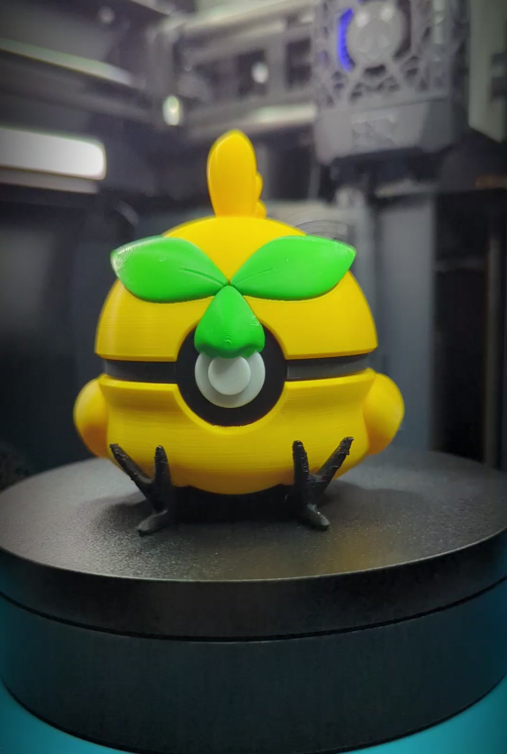 Browt Pokéball Display Model – 3D Printed Collectible Figure