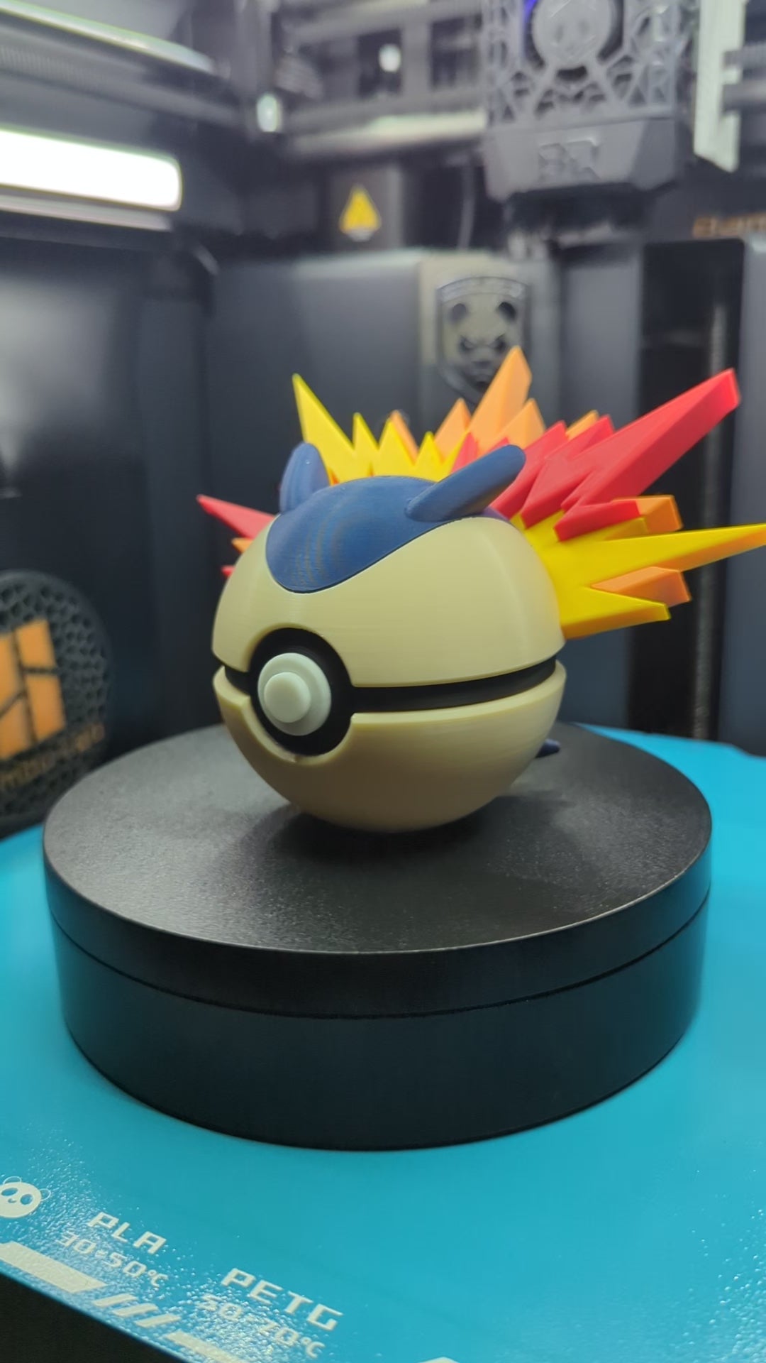 Typhlosion Pokéball Display Model – 3D Printed Collectible Figure