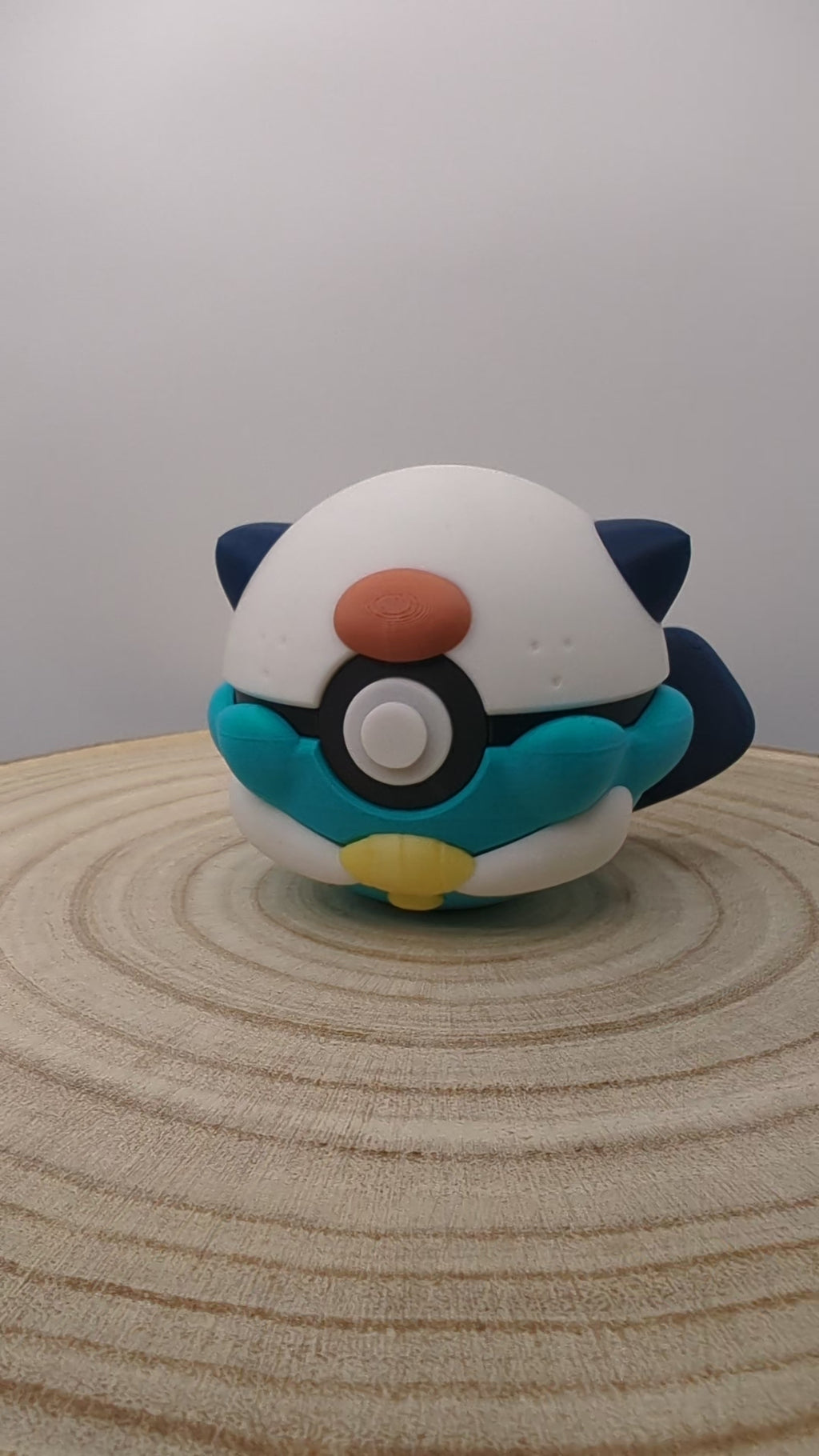 Oshawott Pokéball Display Model – 3D Printed Collectible Figure