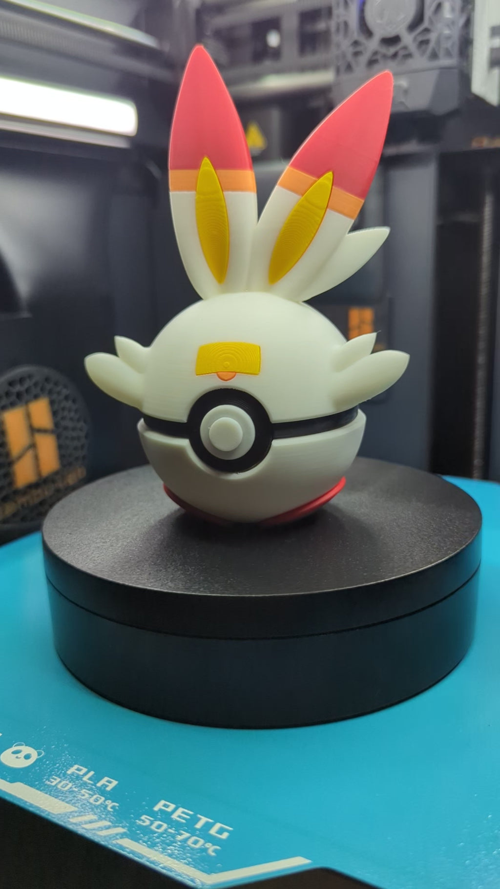 Scorbunny Pokéball Display Model – 3D Printed Collectible Figure