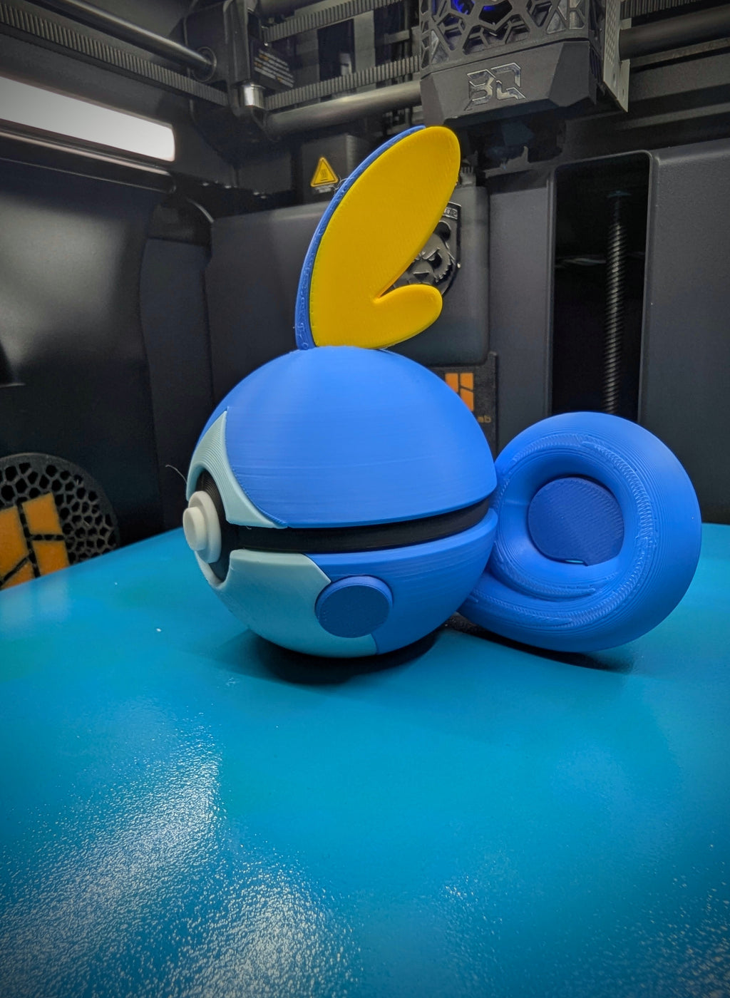Sobble Pokéball Display Model – 3D Printed Collectible Figure